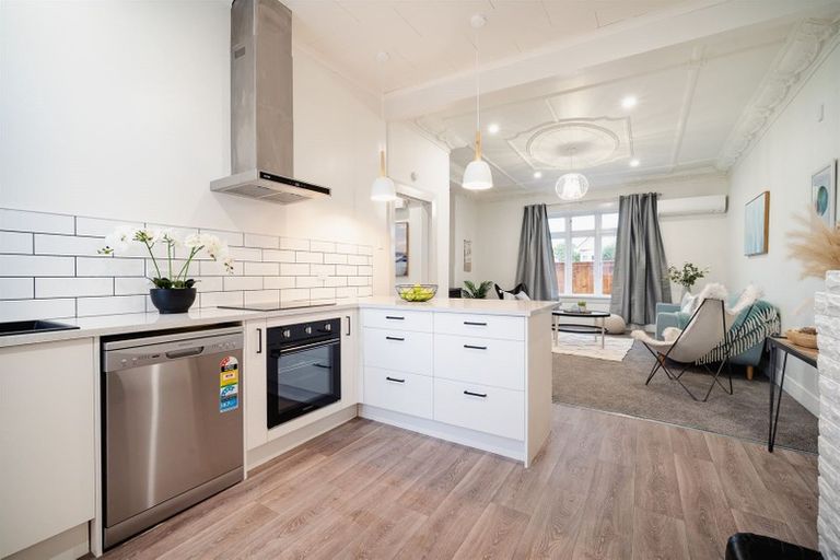 Photo of property in 14 Kings Avenue, Saint Kilda, Dunedin, 9012