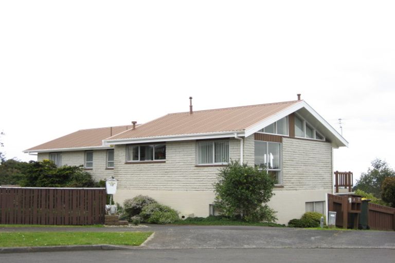 Photo of property in 12 Te Ngaere Place, Merrilands, New Plymouth, 4312