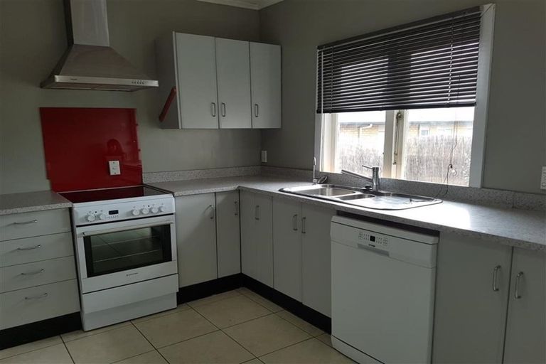 Photo of property in 75 Helvetia Road, Pukekohe, 2120