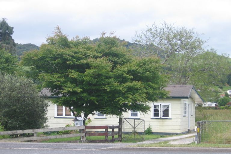 Photo of property in 25 Te Kumi Road, Te Kuiti, 3910