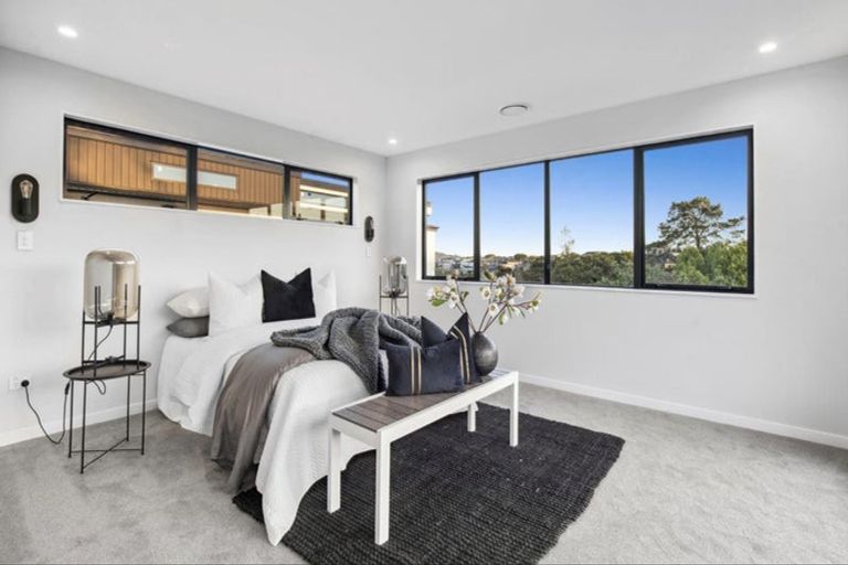 Photo of property in 22 Pukeko Road, Hobsonville, Auckland, 0616