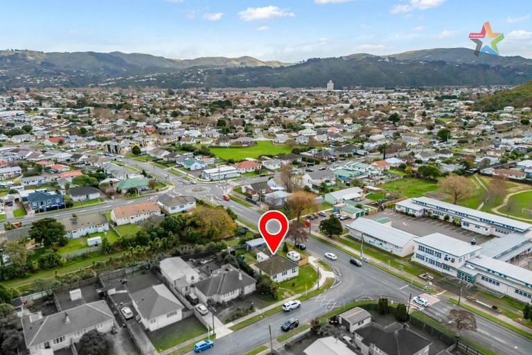 Photo of property in 2 Strand Crescent, Naenae, Lower Hutt, 5011