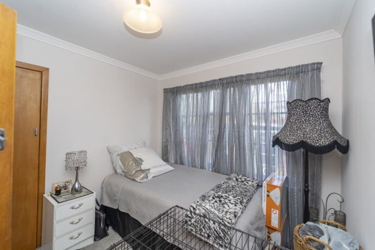 Photo of property in 30 Oxford Street, Martinborough, 5711