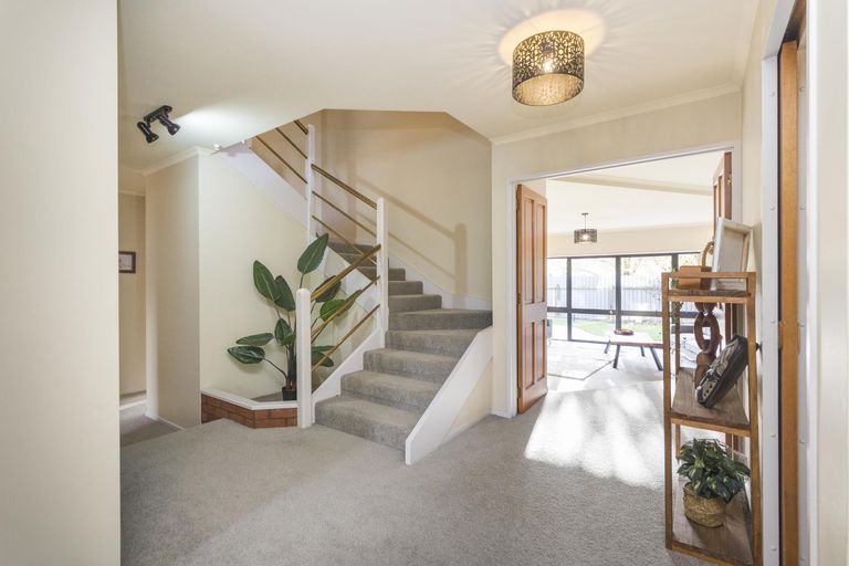 Photo of property in 19 Truscott Grove, Awapuni, Palmerston North, 4412