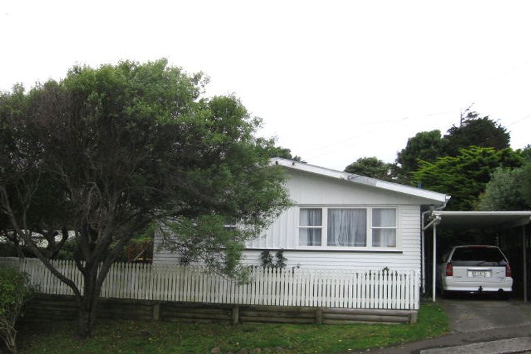 Photo of property in 29 Catherine Crescent, Paparangi, Wellington, 6037