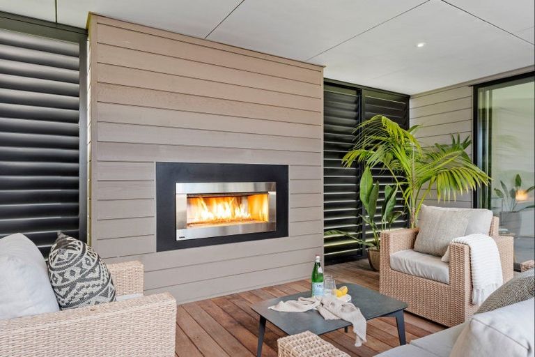 Photo of property in 2 Shearwater Lane, Point Wells, 0986