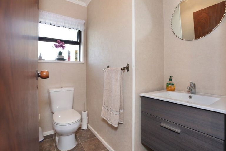 Photo of property in 19 Park View Avenue, Feilding, 4702