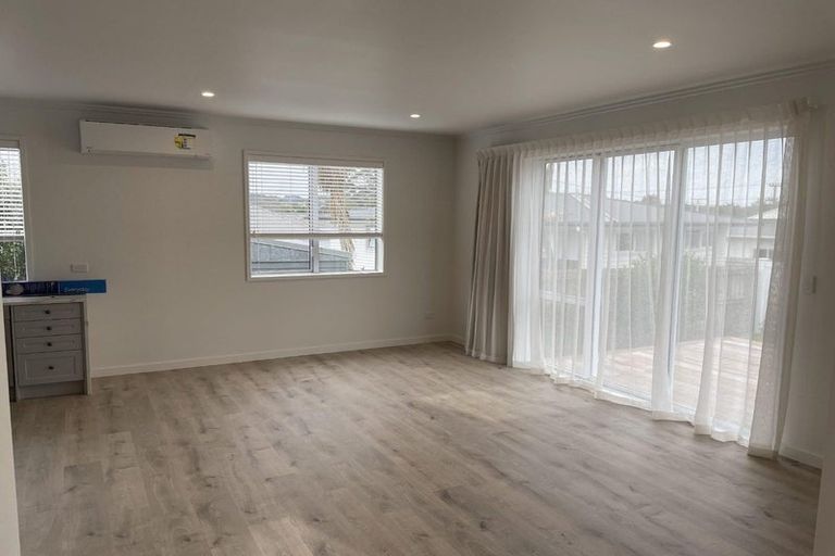 Photo of property in 258 Birkdale Road, Birkdale, Auckland, 0626