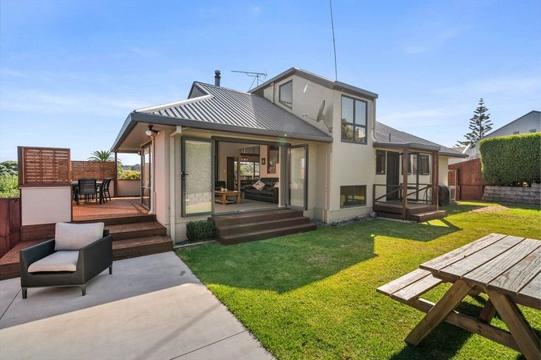 Photo of property in 104 Kinloch Way, Bethlehem, Tauranga, 3110