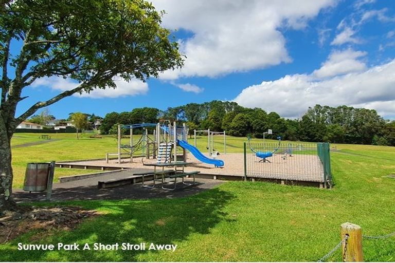Photo of property in 71a Brunner Road, Glen Eden, Auckland, 0602