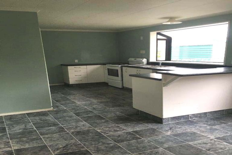 Photo of property in 1 Augustine Street, Waimate, 7924