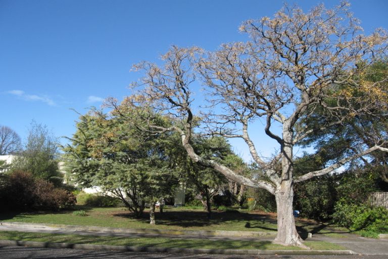 Photo of property in 2 Barker Road, Marewa, Napier, 4110