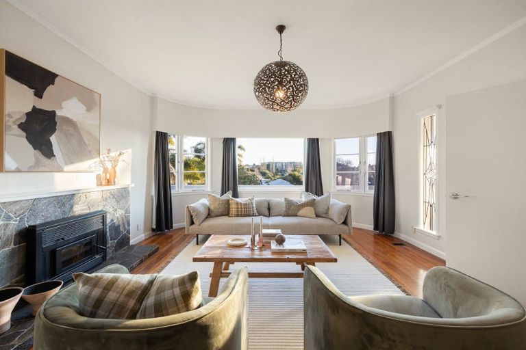 Photo of property in 24 Banbury Crescent, Fairfield, Hamilton, 3214