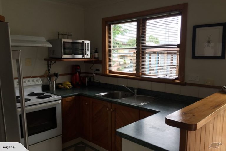 Photo of property in 28 Cruickshank Road, Clouston Park, Upper Hutt, 5018