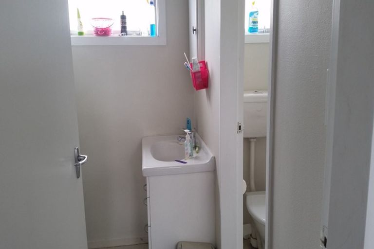 Photo of property in 7/36 Leighton Avenue, Waiwhetu, Lower Hutt, 5010