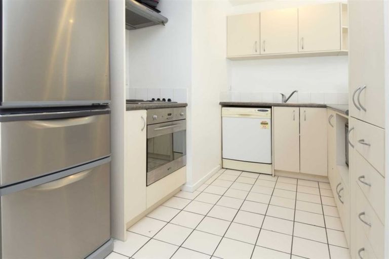 Photo of property in 16/30 John Jennings Drive, Oteha, Auckland, 0632