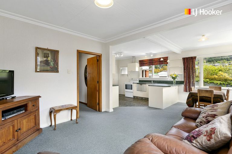 Photo of property in 22 Derwent Street, Helensburgh, Dunedin, 9010