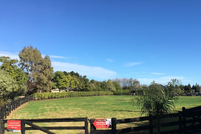 Photo of property in 2b Masters Road, Waiuku, 2681