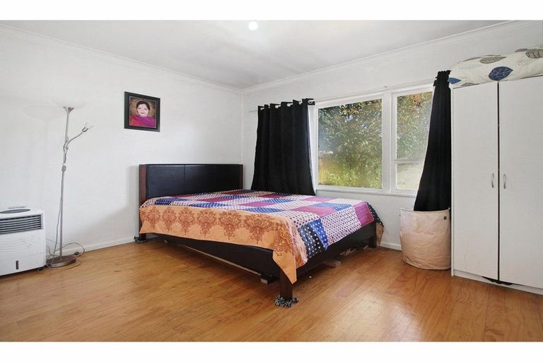 Photo of property in 5/17 Swanson Road, Henderson, Auckland, 0610