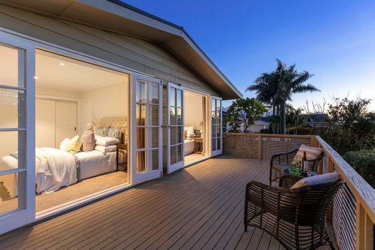 Photo of property in 74 Bleakhouse Road, Howick, Auckland, 2014