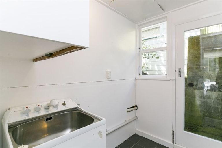 Photo of property in 100 Heke Street, Ngaio, Wellington, 6035