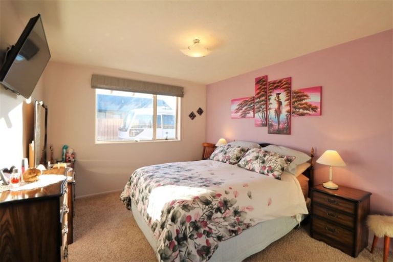 Photo of property in 21 Ellesmere Place, Oceanview, Timaru, 7910