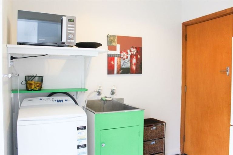 Photo of property in 1/6 Nelson Terrace, Seaview, Timaru, 7910