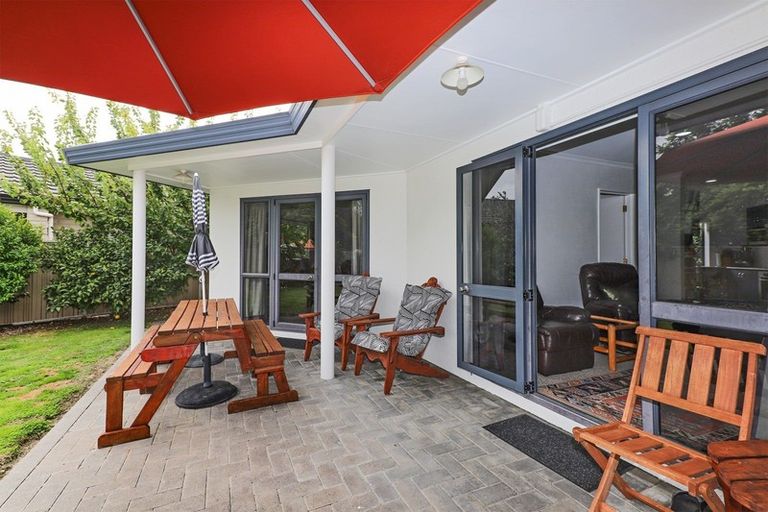 Photo of property in 11 Alderney Close, Taradale, Napier, 4112