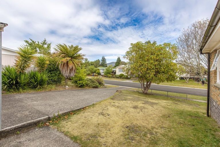Photo of property in 7 Rangipoia Place, Turangi, 3334