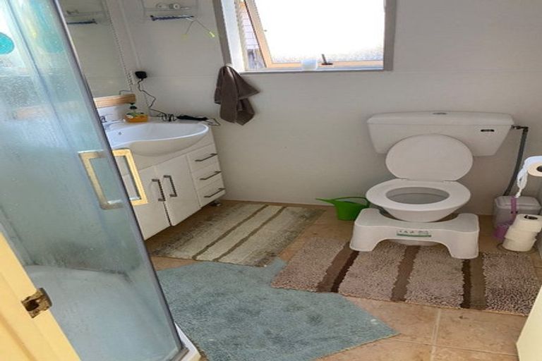 Photo of property in 323 Massey Road, Mangere East, Auckland, 2024