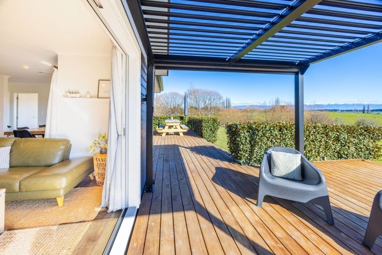 Photo of property in 372 Maharakeke Road, Waipukurau, 4281