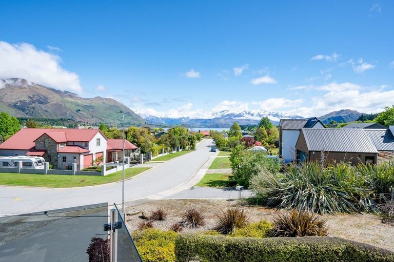 Photo of property in 2 Tenby Street, Wanaka, 9305