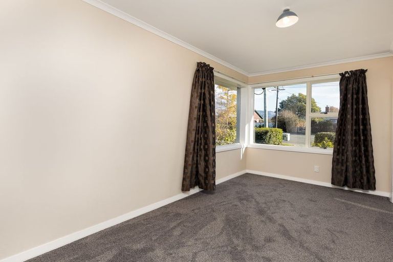 Photo of property in 43 Harris Street, Waimate, 7924
