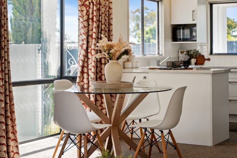 Photo of property in 1/66 Broadhaven Avenue, Parklands, Christchurch, 8083