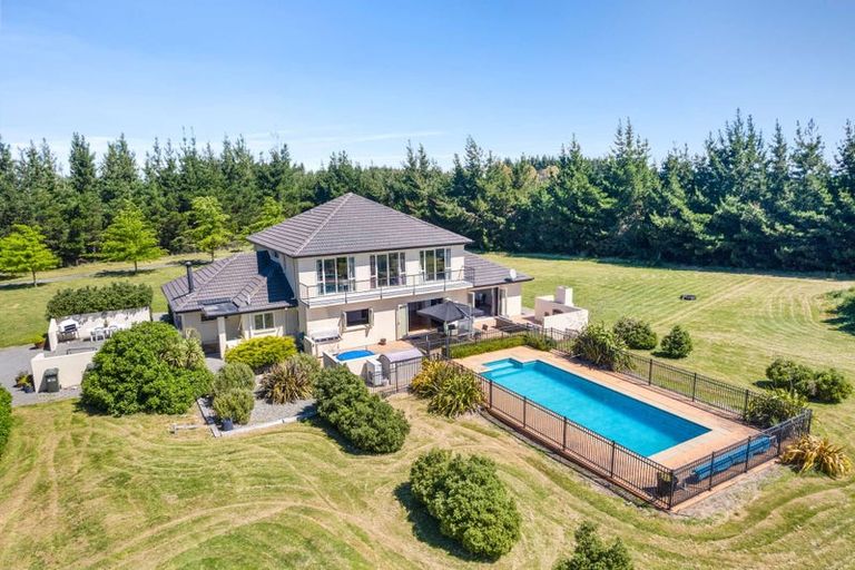 Photo of property in 16 Harpers Road, Loburn, Rangiora, 7472