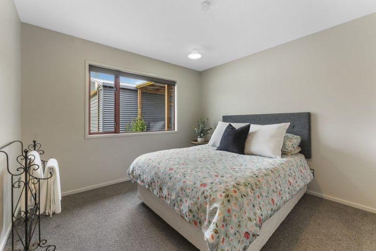 Photo of property in 94a Springvale Road, Clyde, Alexandra, 9391