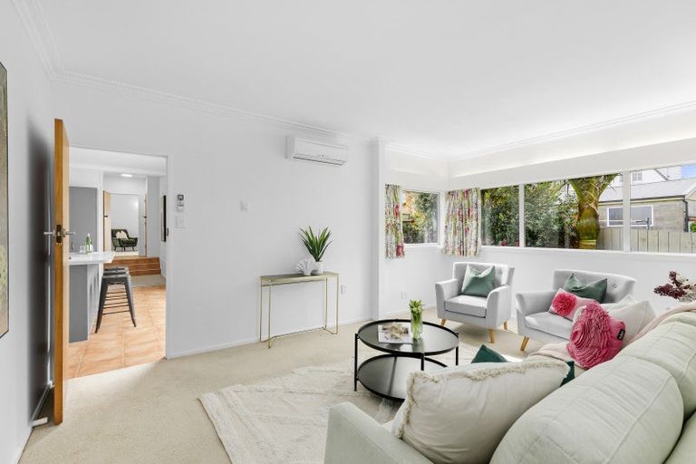 Photo of property in 76a Wai-iti Crescent, Woburn, Lower Hutt, 5010