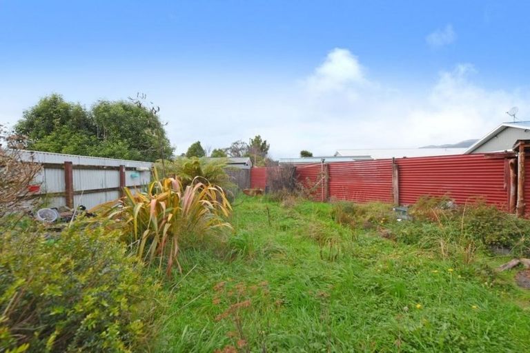 Photo of property in 5 Kentucky Street, Totara Park, Upper Hutt, 5018