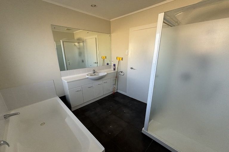 Photo of property in 14 Beatty Road, Pukekohe, 2120