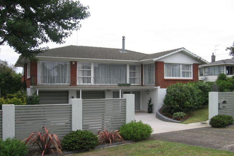 Photo of property in 61 Sunnybrae Road, Hillcrest, Auckland, 0627