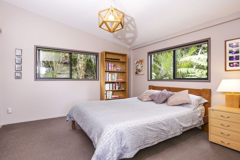 Photo of property in 167 Woodlands Park Road, Titirangi, Auckland, 0604