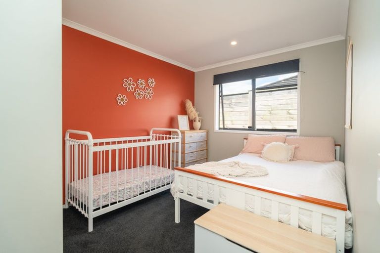 Photo of property in 5 Tide Lane, Whitby, Porirua, 5024