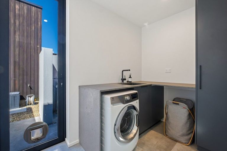 Photo of property in 19 Stackbrae Avenue, Wanaka, 9305