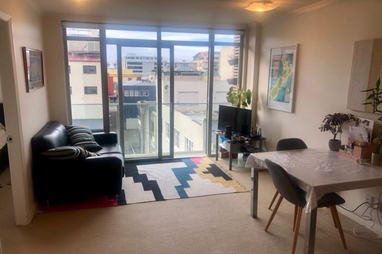 Photo of property in Monvie Apartments, 401/15 Holland Street, Te Aro, Wellington, 6011