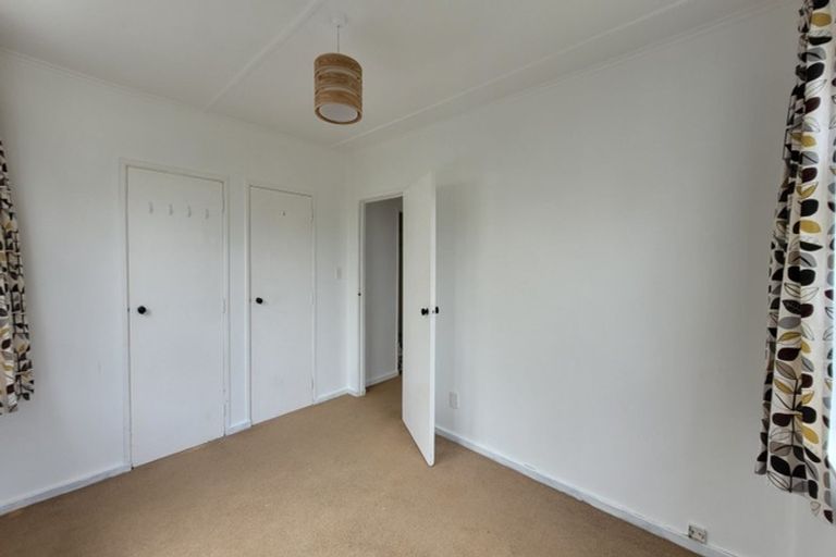 Photo of property in 3 Bryant Grove, Taita, Lower Hutt, 5011