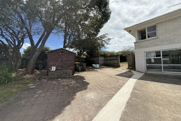 Photo of property in 1/12 Meadway, Sunnyhills, Auckland, 2010