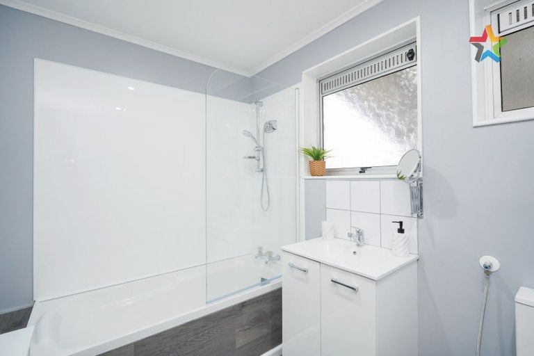 Photo of property in 54 Dunbeath Crescent, Kew, Invercargill, 9812