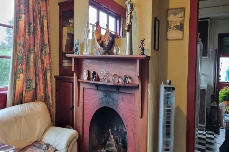 Photo of property in 16 Norton Street, Te Kopuru, 0391