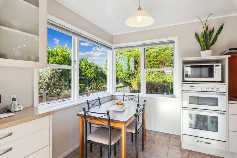 Photo of property in 8 Francis Road, Paraparaumu Beach, Paraparaumu, 5032