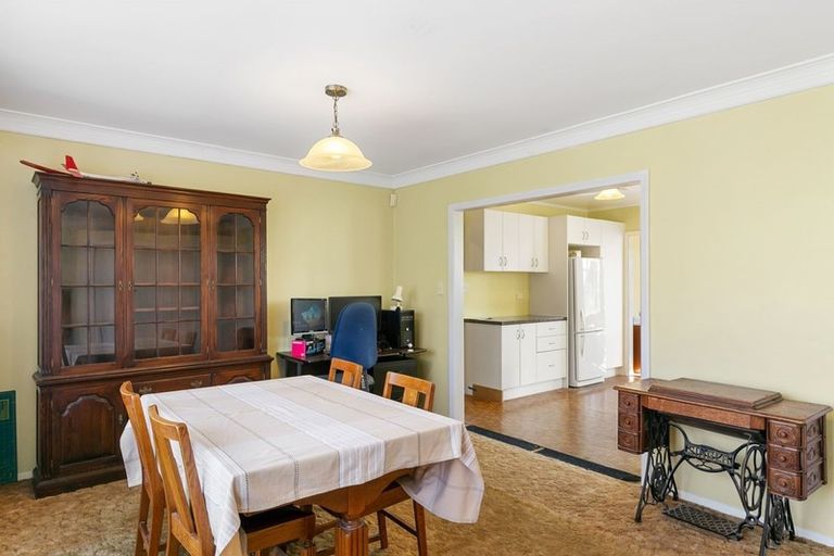 Photo of property in 101 Bell Street, Tawa, Wellington, 5028